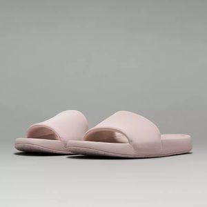 NWOB Lululemon Restfeel Slide - Misty Pink